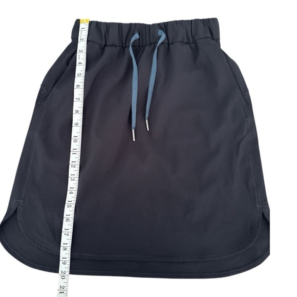 Lululemon On The Fly Skirt *21" Black size‎ 4 - Picture 4 of 7